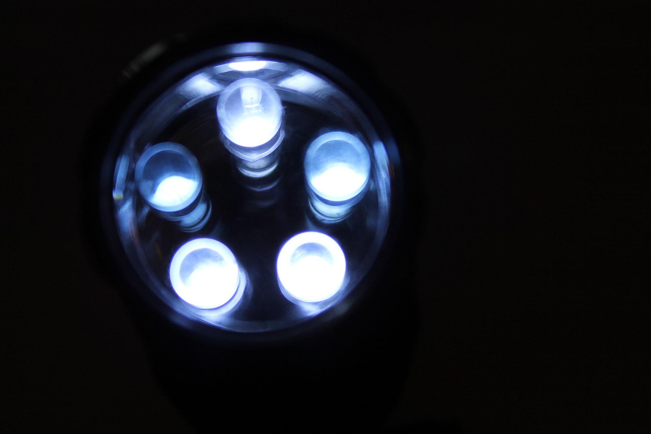 逸動尾燈LED技術(shù)深度解析，獨特魅力探究