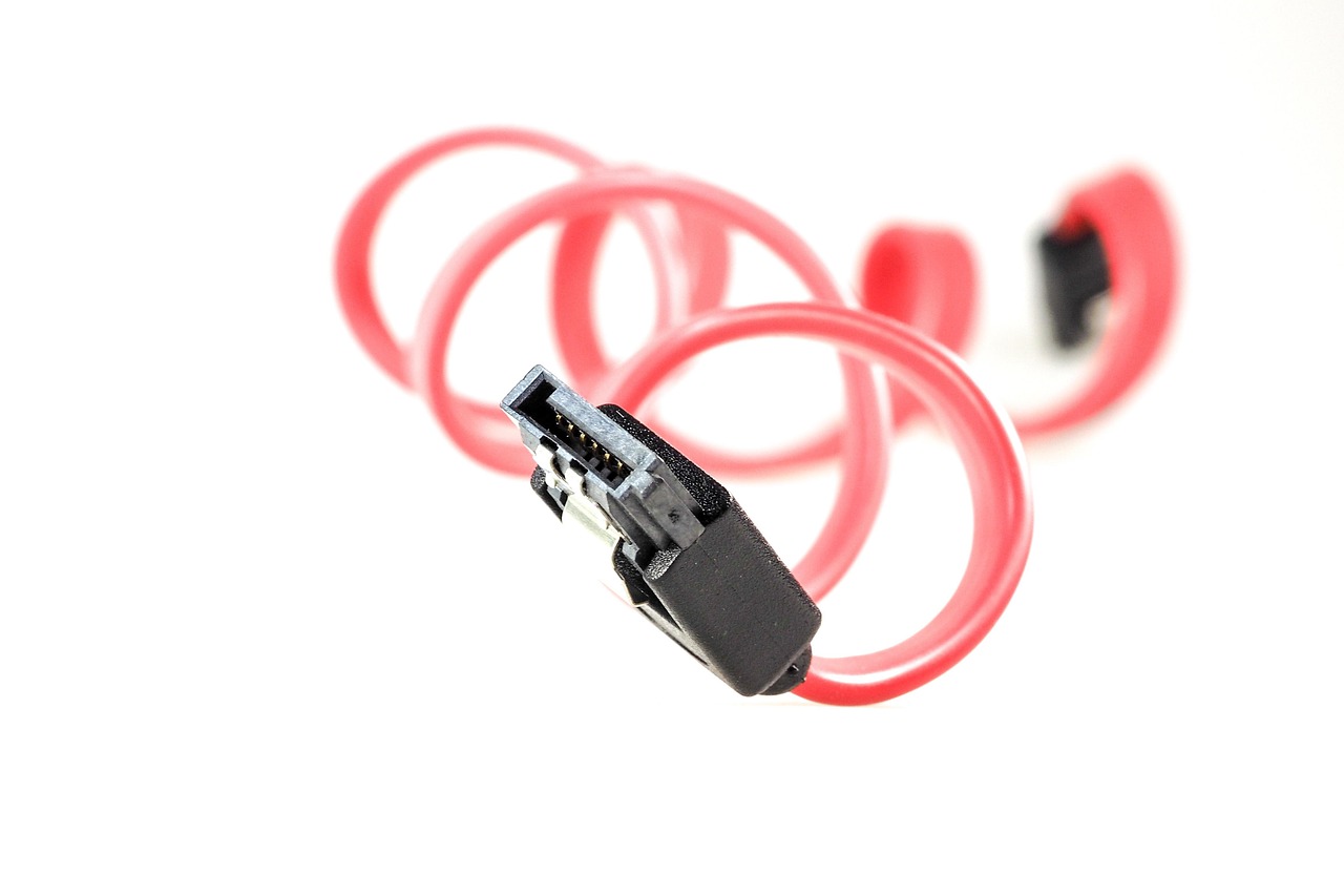 USB接口的發(fā)展歷程，從USB 1.0到USB 3.1 Type-C，探究其在日常生活中的應用