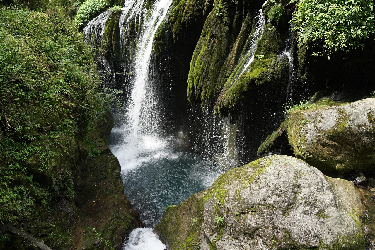 石江路旁，時(shí)光流轉(zhuǎn)，歲月靜好